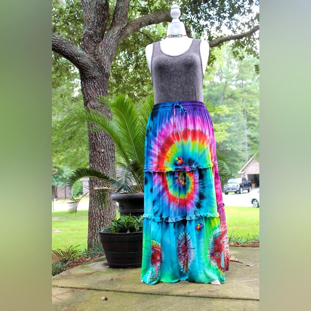 Tie Dye Skirt Zenana 100% Rayon size XL hand dyed hand embroidered NWT